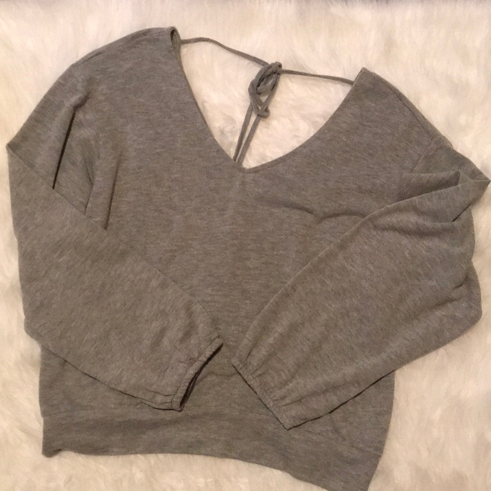 Super cute grey sweater